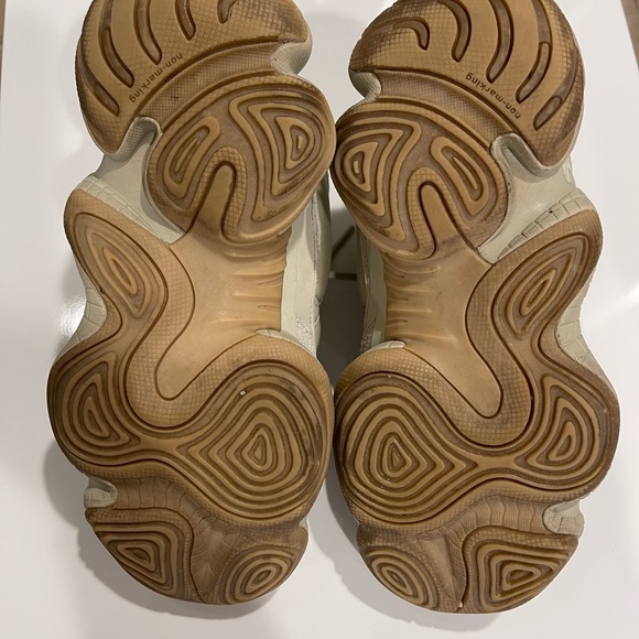 Adidas Yeezy 500 “Stone” - Picture 6 of 13